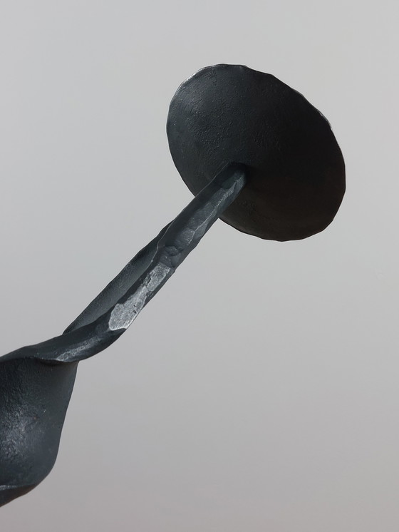 Image 1 of Vintage Mid Century handgesmede brutalistische metalen kandelaar