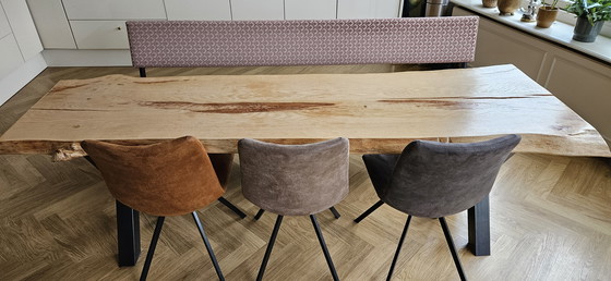 Image 1 of Tavolo a forma di tronco d'albero