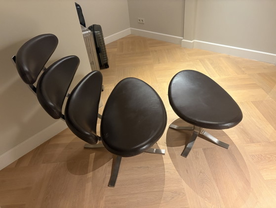 Corona Armchair with Separate Footstool – Leather, Metal (photo 3 of 5)