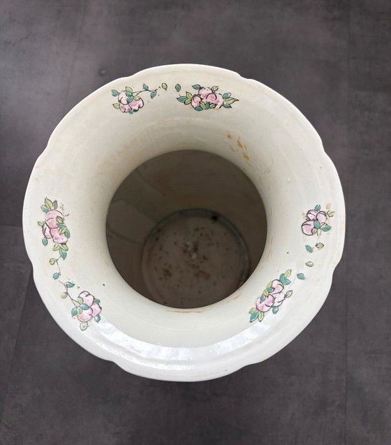 Grande vaso cinese per rose con bassorilievo (36 cm) - Chinoiserie – Vasi, Ceramic, Porcelain (photo 5 of 6)