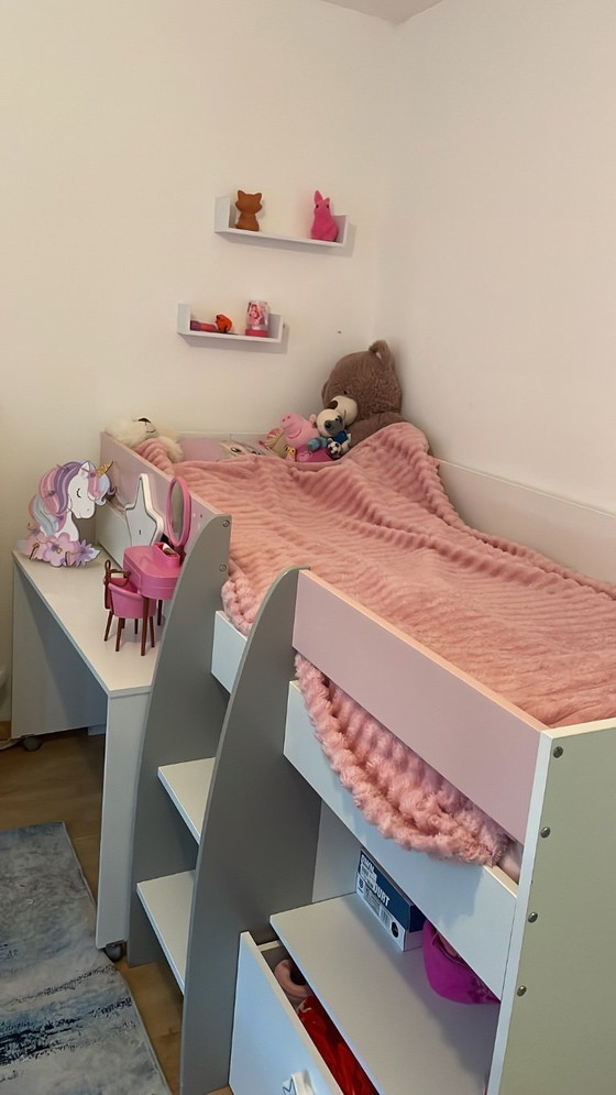 Image 1 of Children's bed