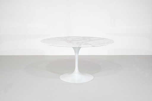 Tulip Dining table by Eero Saarinen for Knoll International - 1960s