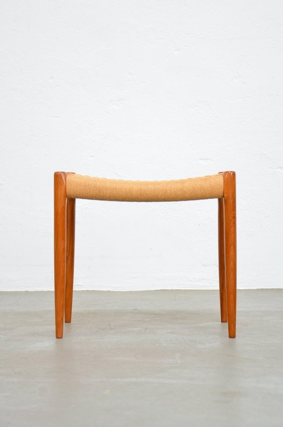 Image 1 of Niels Møller kruk mod. 80A Möller vintage papierkoord teak