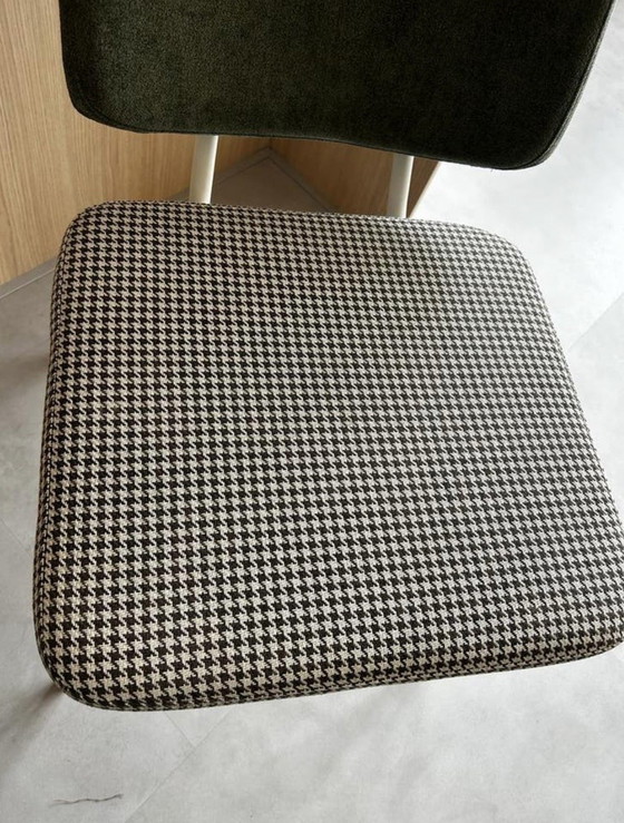Image 1 of Chaise de salle à manger Luko de Noga Design avec fonction pivotante