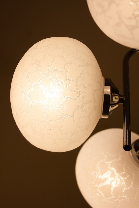 Image 1 of 6-kugeliger Richard Essig x Hustadt Bauhaus-Kronleuchter