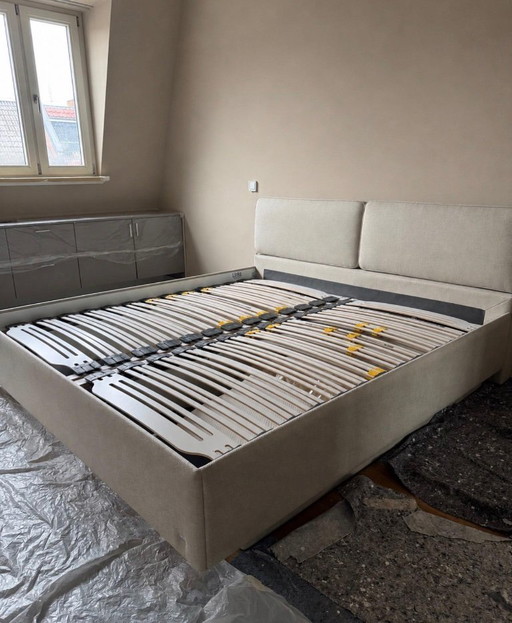 Double bed from Ruf