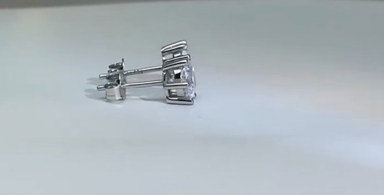 Orecchini con pietra preziosa – Moissanite, Portafogli & piccola pelletteria, Silver (photo 2 of 5)