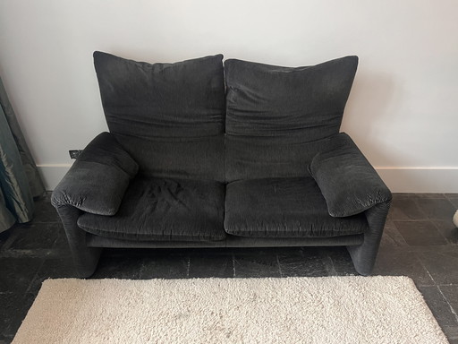 Cassina Maralunga 2 seater by Vico Magistretti - bicolore black grey