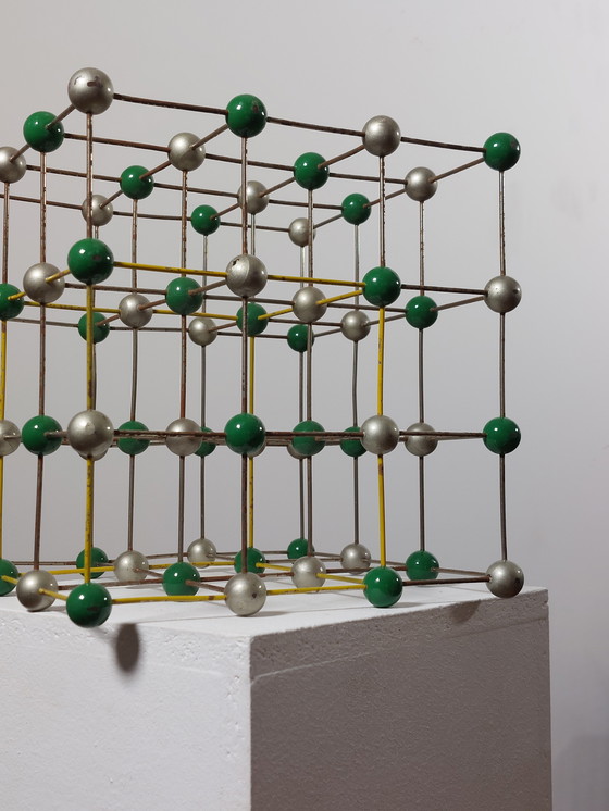 Image 1 of Large square old patinated teaching model, structural model, chemistry, physics, school model