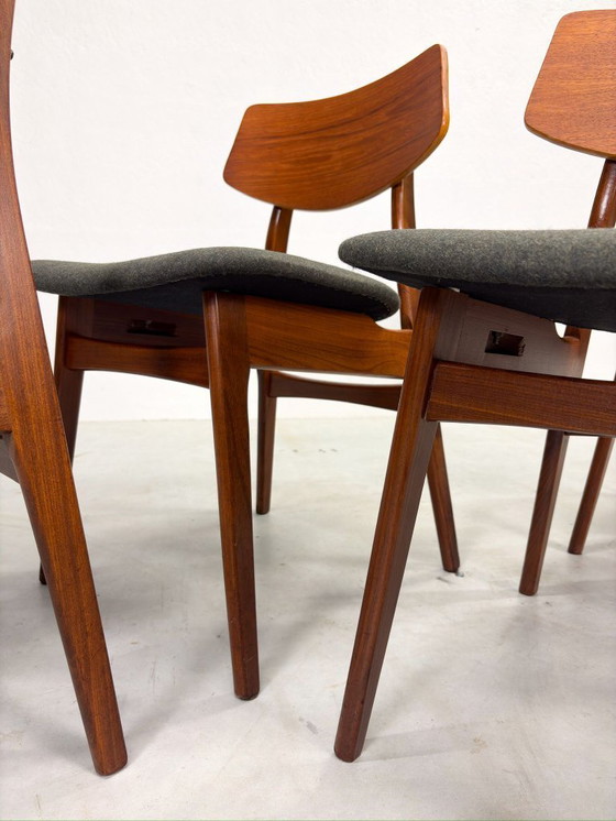 Image 1 of Set of Mid-Century Dining Chairs in Danish Design