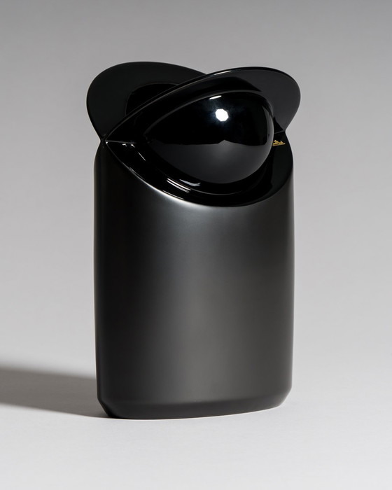 Image 1 of Duo vase et coupe « Nautica » en porcelaine noire, série Porcelaine Noire, années 1980, par Jan van der Vaart pour Rosenthal Stu