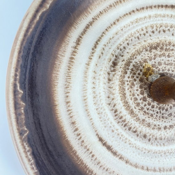 Image 1 of Bandeja redonda con asa de cerámica, 1960/70