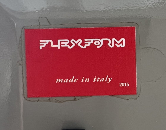 Image 1 of Sidetable behorend bij Flexform bank
