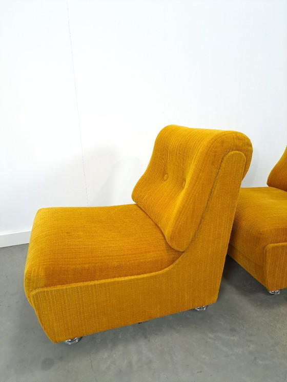 Image 1 of Divano componibile, poltrone giallo caldo