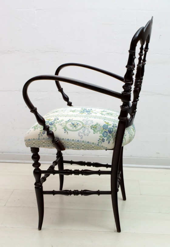 Image 1 of  Paire de fauteuils Chiavari Giuseppe Gaetano Descalzi du milieu du siècle dernier, 50