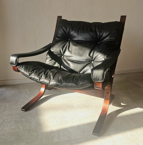 Image 1 of Ontwerpen uit het midden van de 20e eeuw, waarschijnlijk de "Siesta" fauteuil.