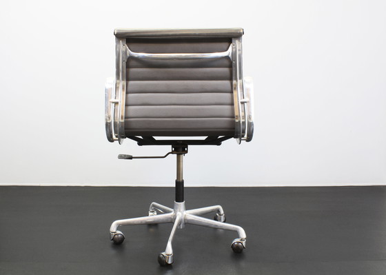 Image 1 of Ea117 Office Chairs Icf Charles & Ray Eames Seats