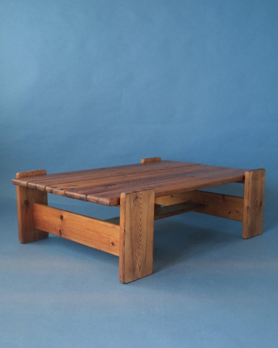 Image 1 of Brutalist coffee table in solid pine wood (larger version)