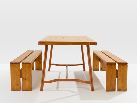 Image 1 of Panche in pino di Charlotte Perriand Les Arcs, anni '70