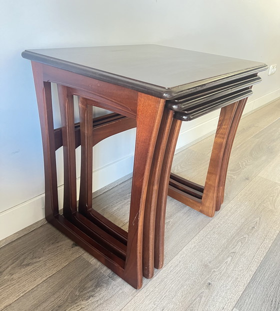 Image 1 of Set di 3 tavolini impilabili vintage