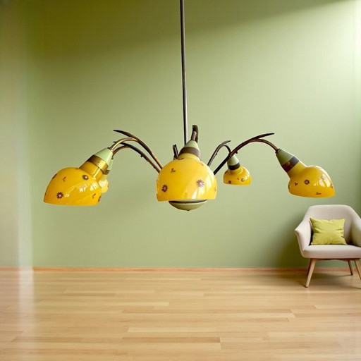 Lampadario Sputnik in ottone e vetro giallo di metà secolo con 6 luci, anni '40