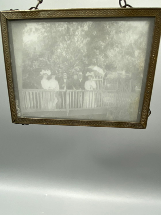 Paire de photographies ambrotypes sur verre dans leurs cadres en laiton – fin XIXe siècle (photo 2 of 10)