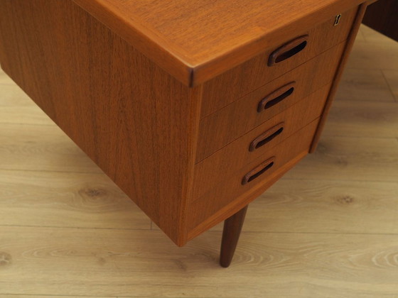 Image 1 of Escritorio de teca, diseño danés, década de 1970, fabricado en Dinamarca.