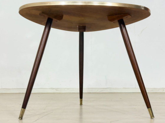 Image 1 of Beautiful vintage coffee table / living room table / kidney-shaped table / side table, mid-century style.