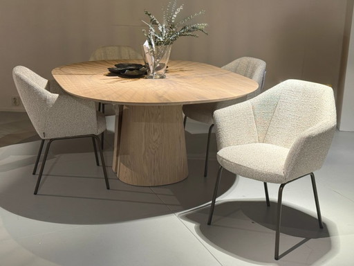 Muk eetkamerstoelen – Cartel Living, Textile (photo 2 of 8)