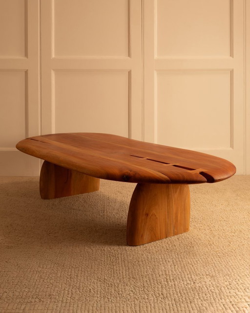 Dolmen coffee table