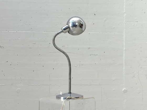 Image 1 of Vintage chromen tafellamp met flexibele arm, Italië, jaren 60.