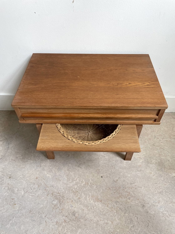 Image 1 of Breitafel naaitafel. Vintage uit Denemarken. Plek voor breinaalden en wol - kan ook als bijzettafel met handige opslag 