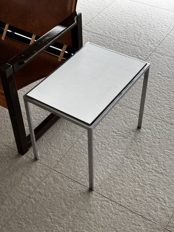 Image 1 of Cees Braakman – table d'appoint avec plateau réversible (vers les années 1950)