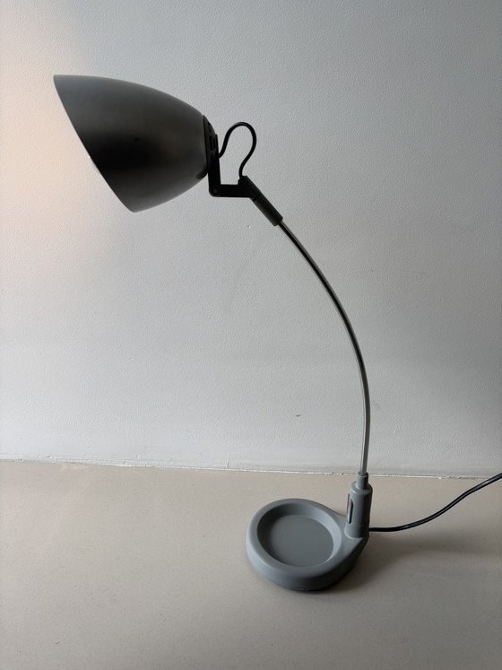 Lampada da scrivania vintage postmoderna italiana Veneta Lumi Randa, anni '80 – Lampade da scrivania, Metal (photo 10 of 12)
