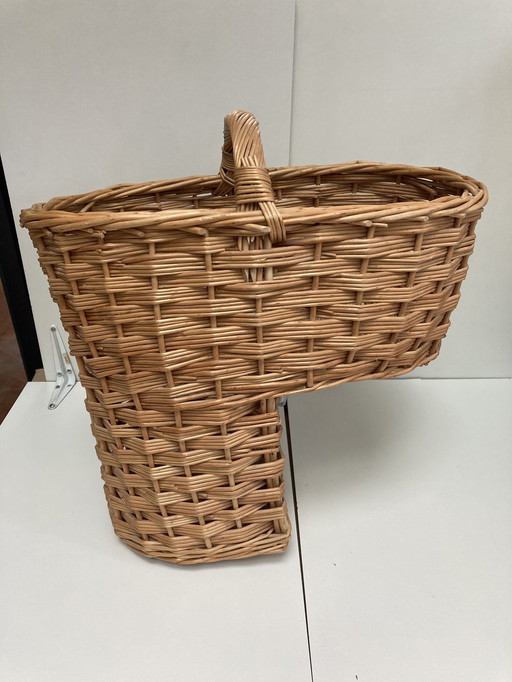 Vintage 70's woven wicker stair basket