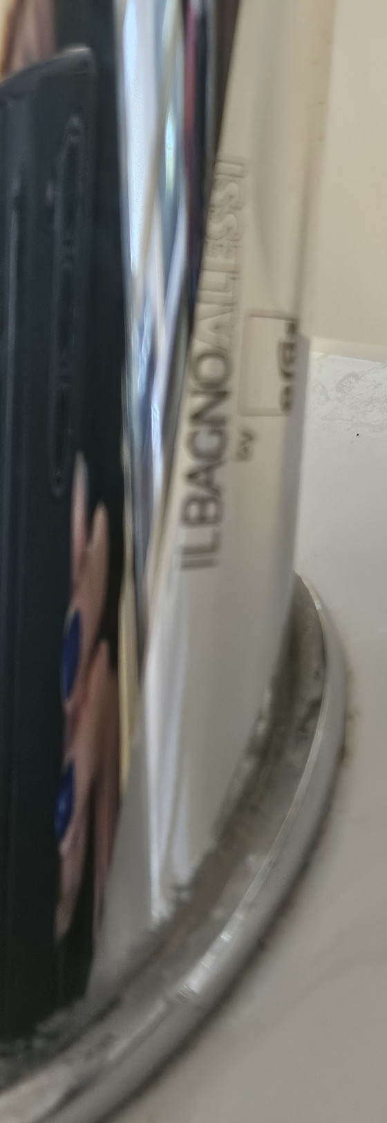 Image 1 of Bellissimo lavabo di design Alessi con rubinetto originale Alessi.