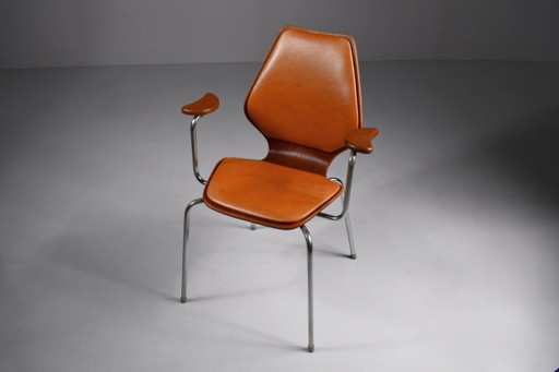 Vintage armchair by Øivind Iversen for Møre Lenestolfabrikk, Norway 1956 – fauteuils, Leather