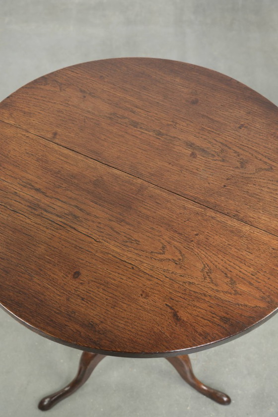 Image 1 of Table d'appoint/table à vin ancienne en chêne anglais, datant de la fin du XVIIIe/début du XIXe siècle, d'une apparence luxueuse