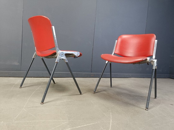 Image 1 of Vintage Italiaanse stapelbare eetkamerstoelen, 1970