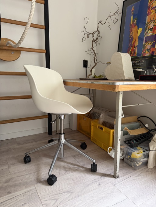 Normann Copenhagen Hyg draaistoel wit