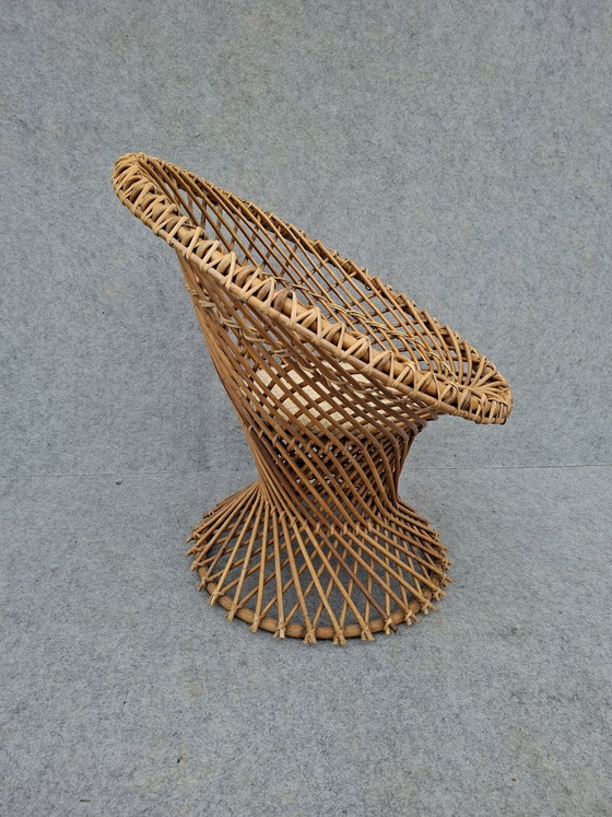 Vintage rattan armchair – Textile (photo 6 of 7)