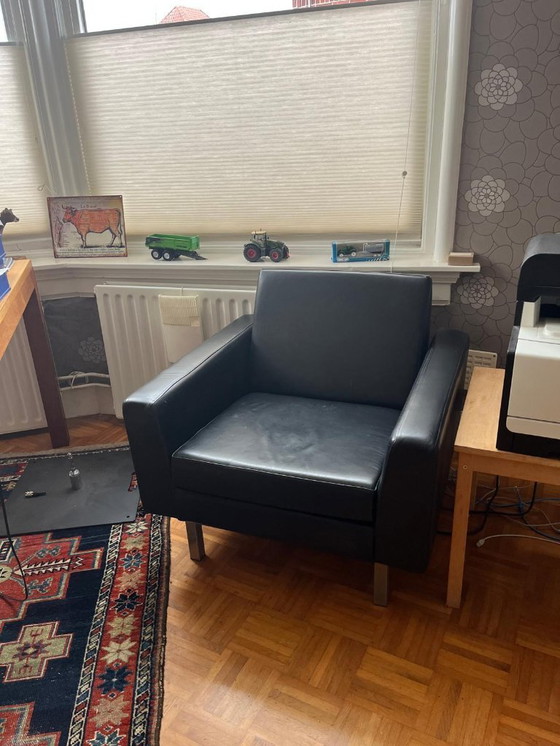 Image 1 of 2 sedie Artifort nere e blu