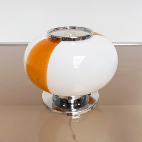 Image 1 of Italienische Tischlampe aus Opalglas, 1960er Jahre