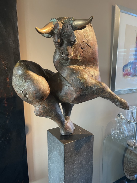 Image 1 of Toro di bronzo di Wim Steins