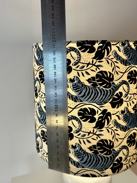 Image 1 of Lampe de table sans fil avec abat-jour en tissu à motif tigre japonais