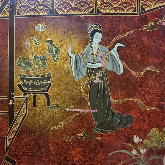 Image 1 of Mobile cinese d'epoca rosso e oro / scena tradizionale / signore in giardino cinese (mobile bohémien, mobile orientale)