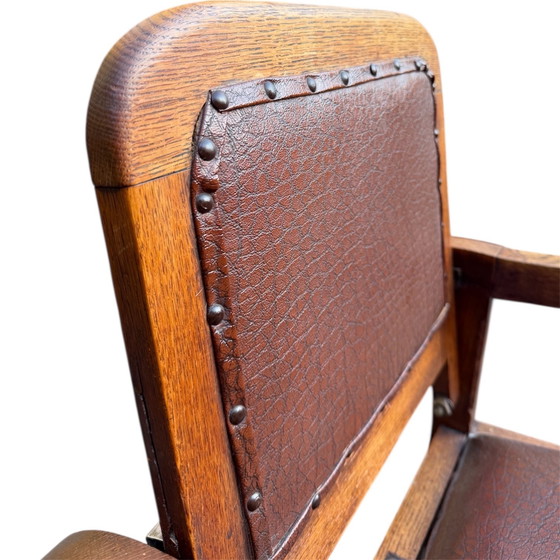 Image 1 of Vintage Kappersstoel ca.1910