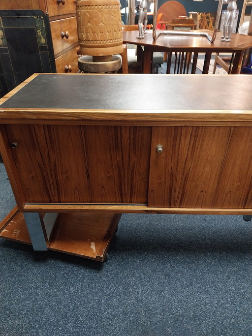 1 x BUS möbel 1980s room divider lowboard with black leather top, 2 sides, 200 x 46 x 64cm