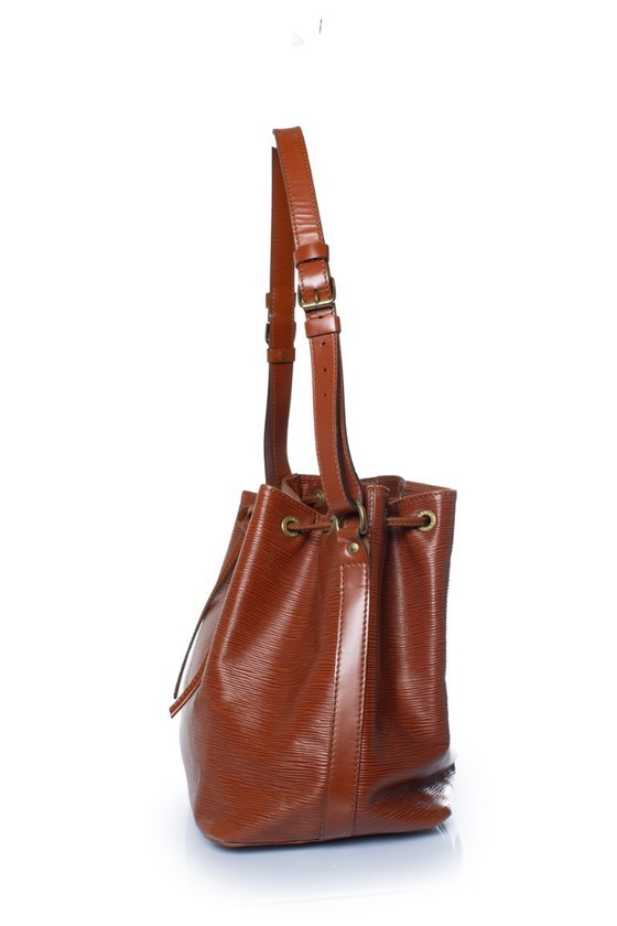 Louis Vuitton, Noe epi leather bag in brown, Bucket bags, Calfskin (photo 5 of 16)