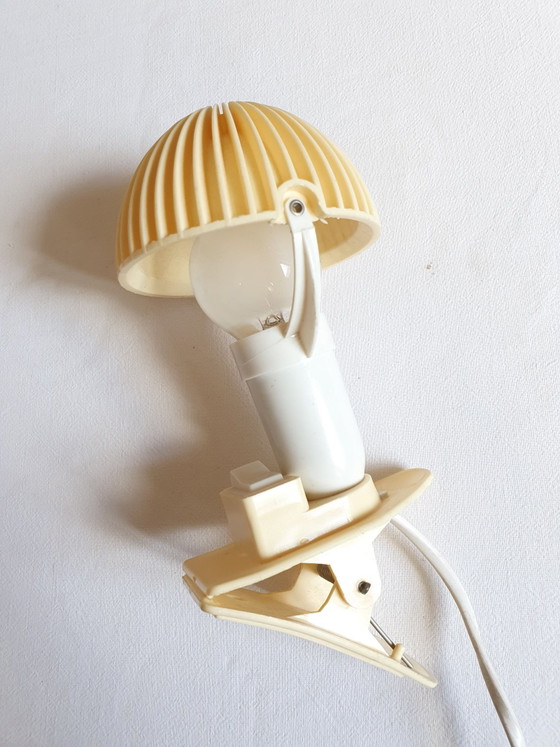 1970s Mushroom Clip Lamp – sarlam, Spot lights, Plastic (photo 4 of 5)